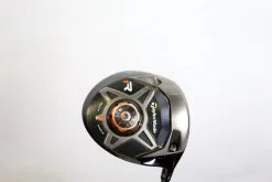 TaylorMade R1 Black Driver - Right-Handed - 9.5 Degrees - Regular Flex