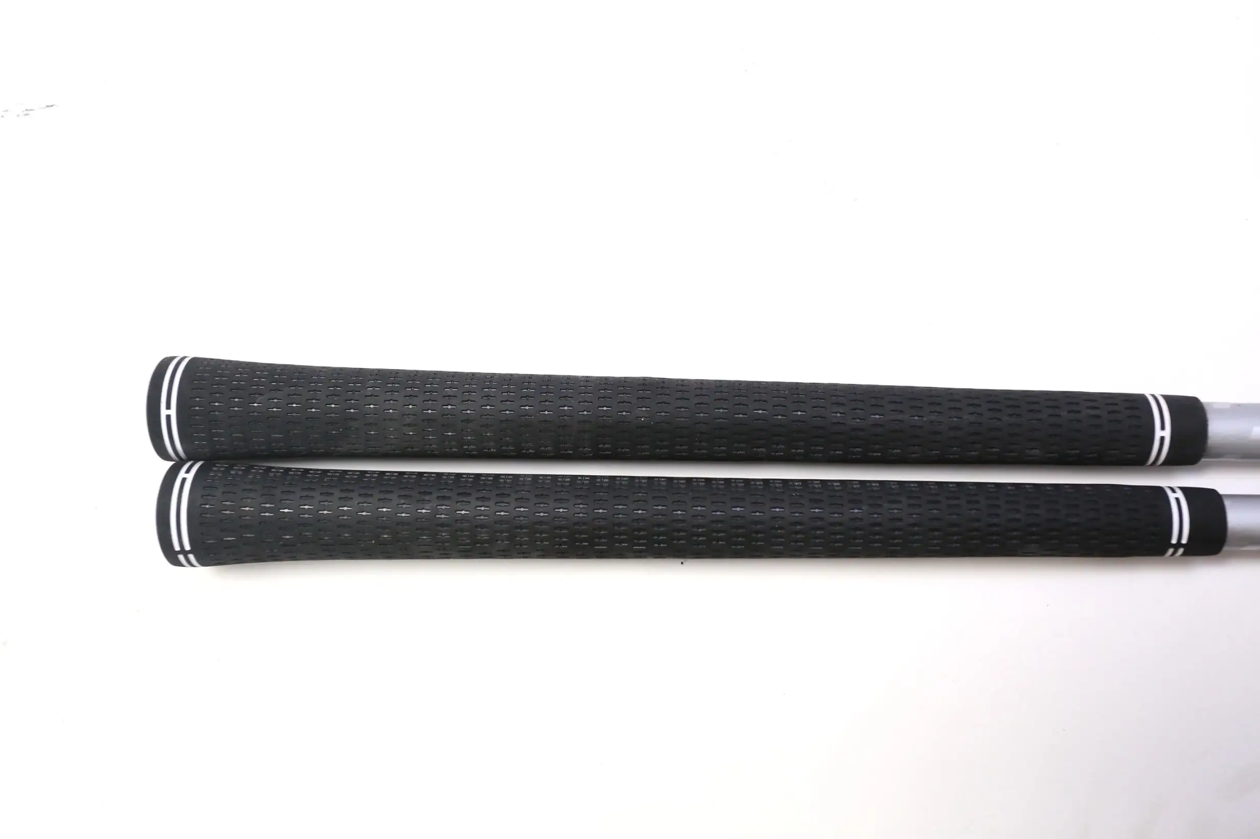 TaylorMade Rescue TP 2011 3, 4 Hybrid Set RH Aldila RIP Graphite Shafts Stiff - Image 8