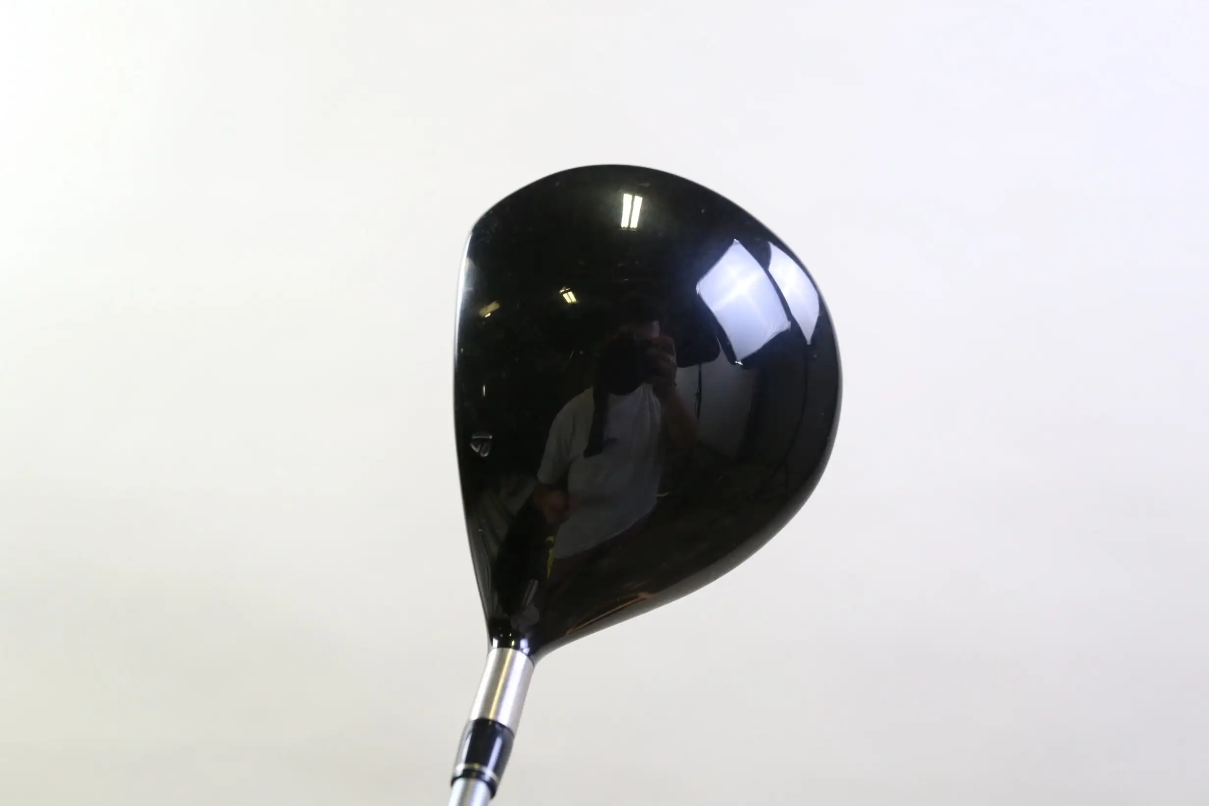 TaylorMade R580 XD Driver - Right-Handed - 9.5 Degrees - Stiff Flex - Image 7