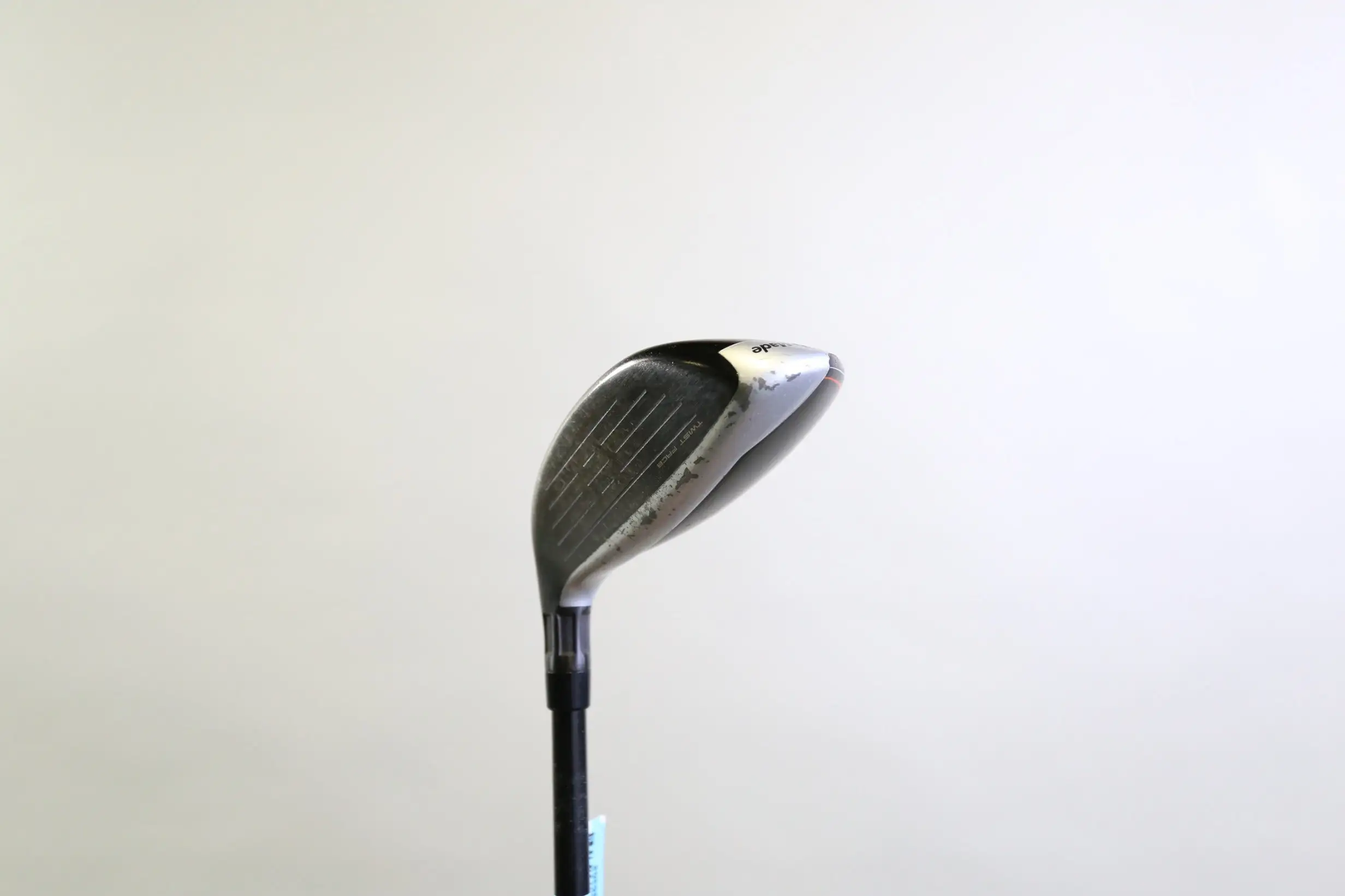 TaylorMade M6 4 Hybrid 22* RH 39.5 In Fujikura Atmos Graphite Shaft Senior Flex - Image 5