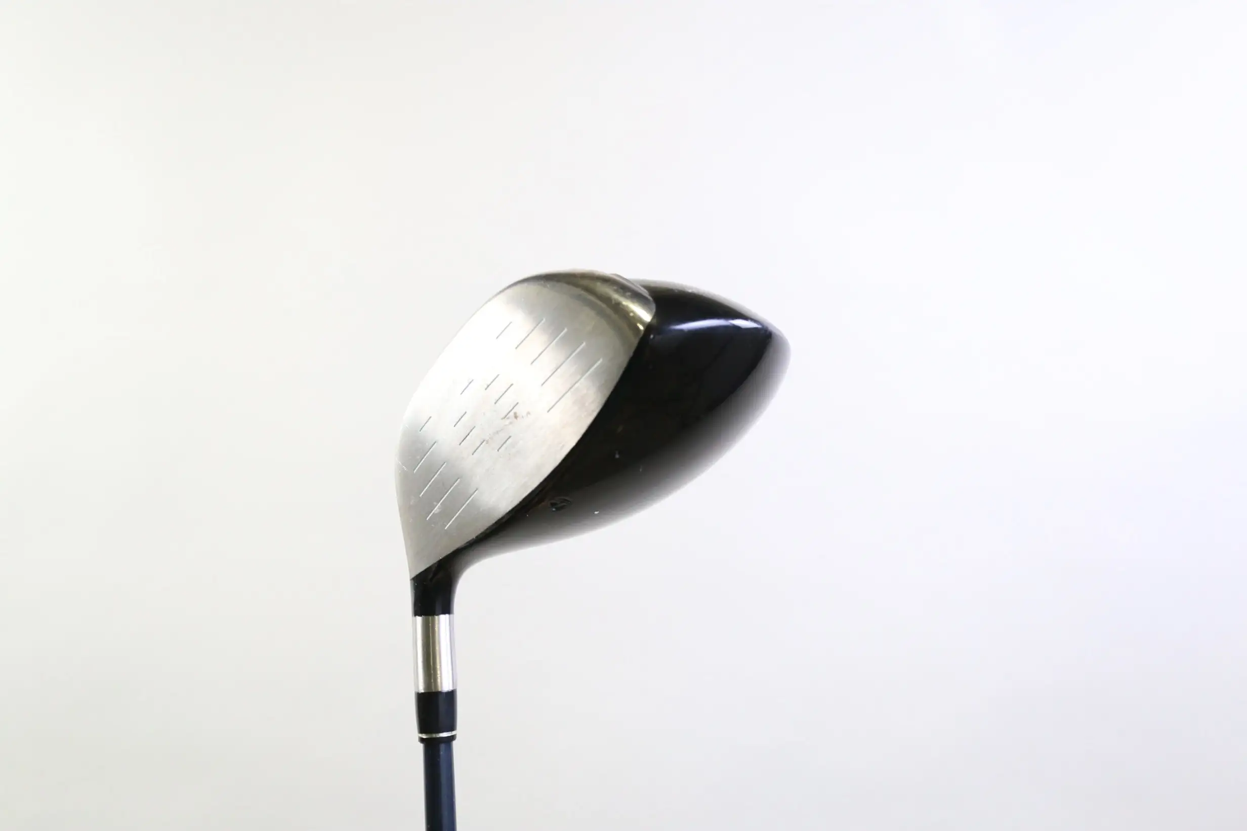 TaylorMade R540 XD Driver - Right-Handed - 9.5 Degrees - Stiff Flex - Image 5